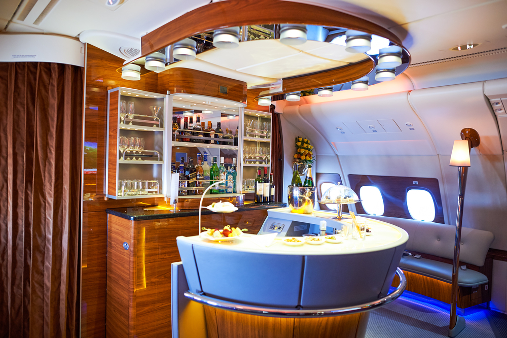 The horse shoe lounge on Emirates Airlines